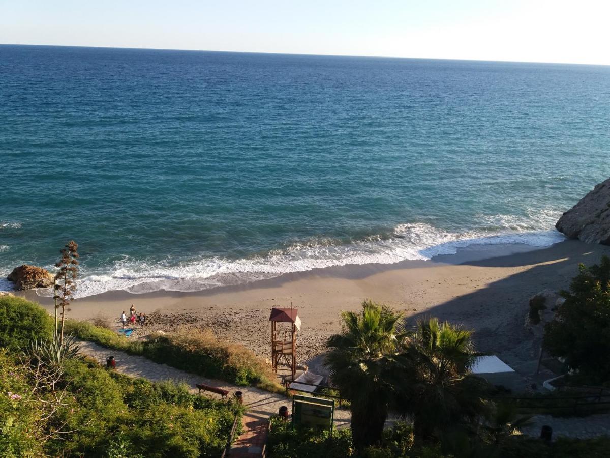 Playa Torrecilla Piscina Centro 2 Habitaciones Nerja Eksteriør billede