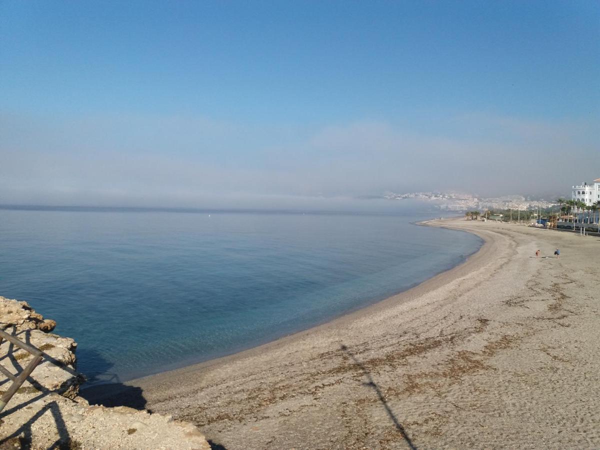 Playa Torrecilla Piscina Centro 2 Habitaciones Nerja Eksteriør billede